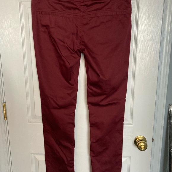 H & M women’s slim leg, red pants size 10 - Picture 5 of 10